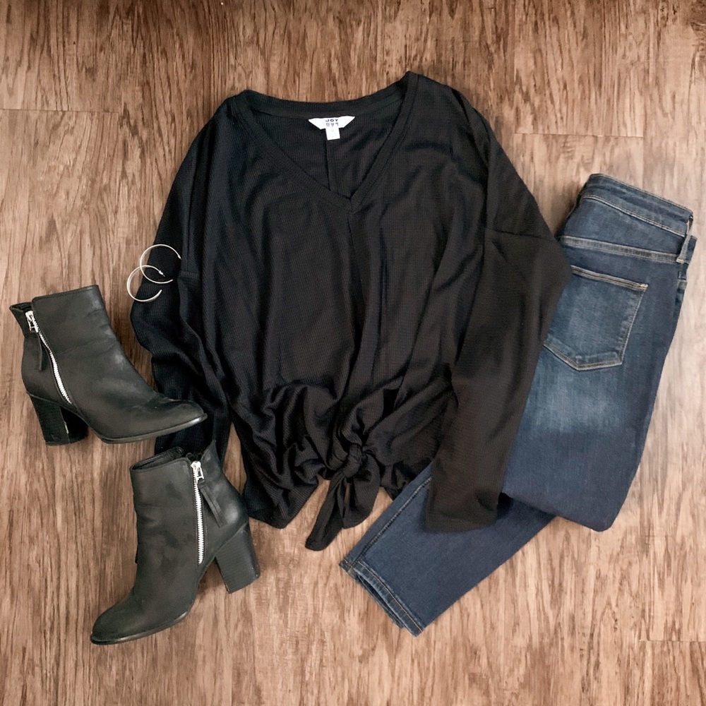 Women’s waffle tie-front top